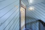 Mammoth Lakes Vacation Rental Sunshine Village 136 - Master Bedroom Closet